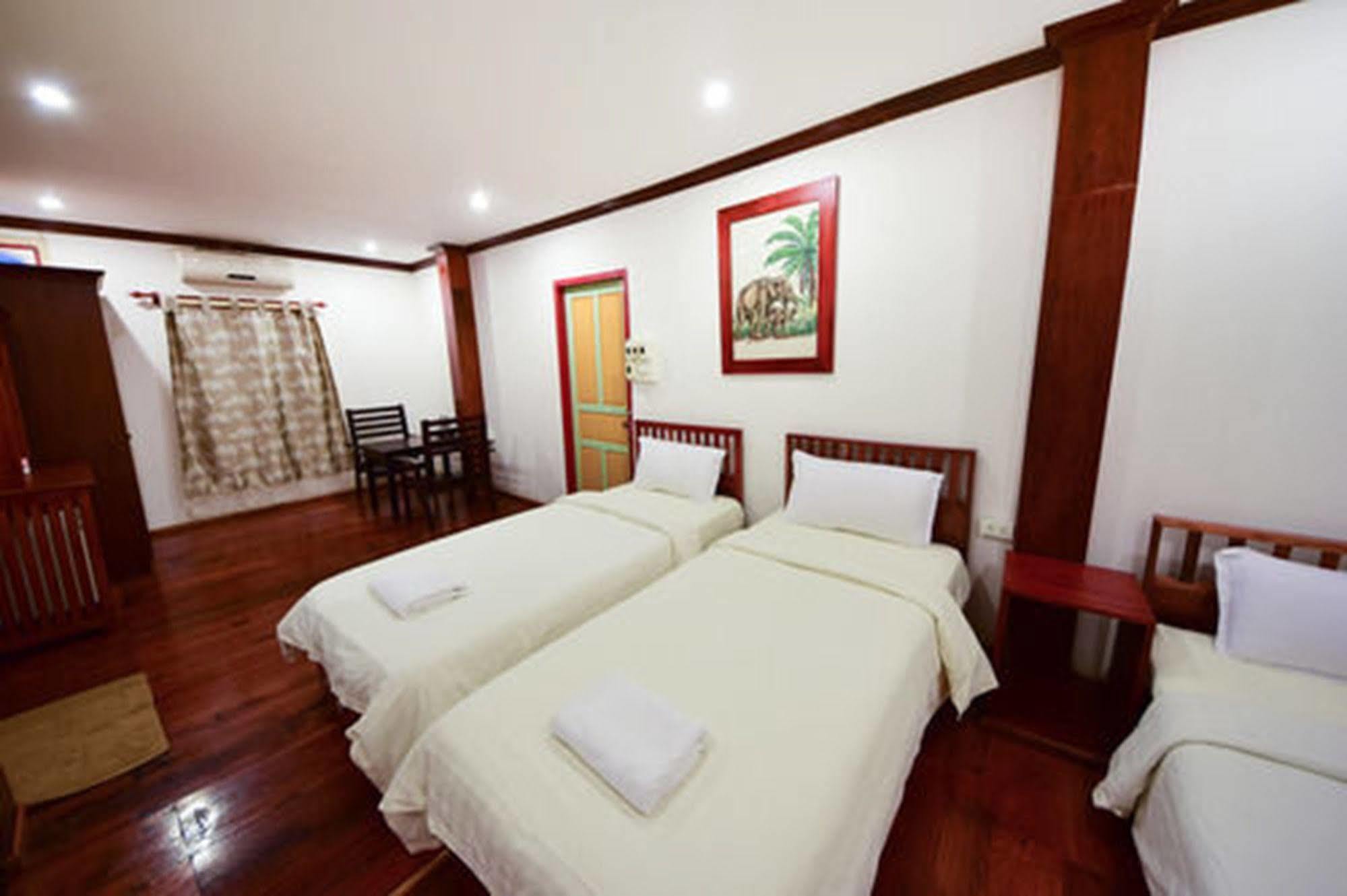 Mylaohome Guesthouse Luang Prabang Exterior foto